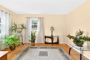 8576 W Barkhurst Dr, Pittsburgh, PA 15237 - Photo 17