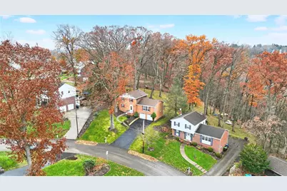 8576 W Barkhurst Dr, Pittsburgh, PA 15237 - Photo 31