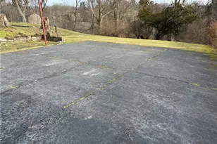 348 Fielding Dr, Pittsburgh, PA 15235 - Photo 13