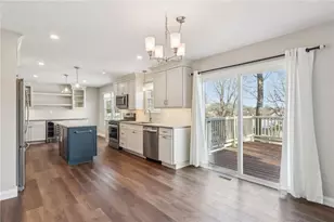 535 Pine Bluff Dr, Adams Township, PA 16046 - Photo 13