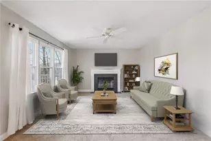 535 Pine Bluff Dr, Adams Township, PA 16046 - Photo 15