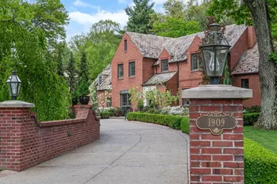 1909 Highgate Rd, Pittsburgh, PA 15241 - Photo 3