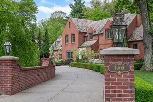 1909 Highgate Rd, Pittsburgh, PA 15241 - Photo 3