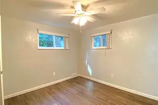 810 Pointview Rd, Pittsburgh, PA 15227 - Photo 21