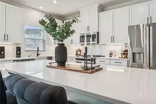 2002 Spinosa Ln, Penn Twp, PA 15644 - Photo 9