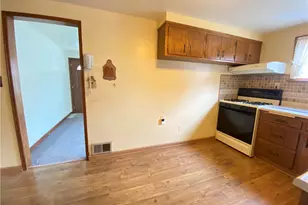 333 Elmbrook Ln, Scott Township, PA 15243 - Photo 7