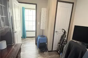 27 Manor Dr, Smith Township, PA 15019 - Photo 13