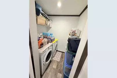 27 Manor Dr, Smith Township, PA 15019 - Photo 9