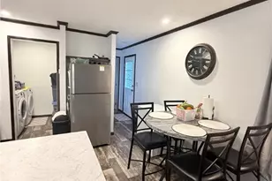 27 Manor Dr, Smith Township, PA 15019 - Photo 7