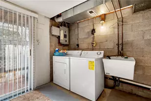 11 McKinley Square, Coraopolis, PA 15108 - Photo 23