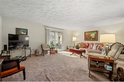 11 McKinley Square, Coraopolis, PA 15108 - Photo 5