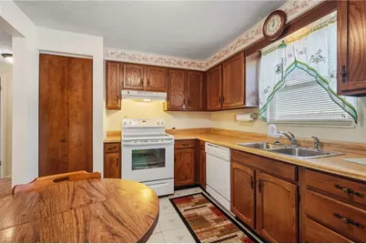 11 McKinley Square, Coraopolis, PA 15108 - Photo 13