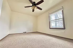 419 E Fairmont Ave, New Castle, PA 16105 - Photo 9