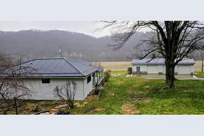 916 Indiana Avenue Ext, Avonmore, PA 15618 - Photo 3