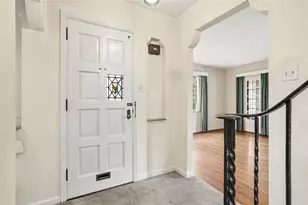 81 Longuevue Dr, Pittsburgh, PA 15228 - Photo 7