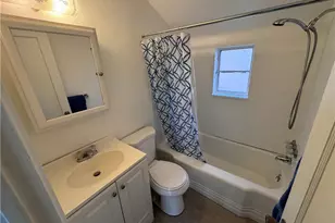 530 Maytide St, Pittsburgh, PA 15227 - Photo 13