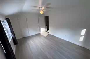 530 Maytide St, Pittsburgh, PA 15227 - Photo 9