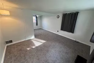 530 Maytide St, Pittsburgh, PA 15227 - Photo 3