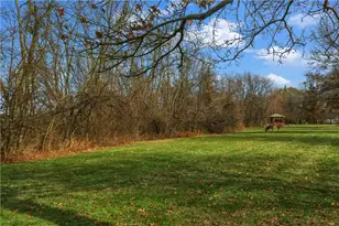 2814 Leona Ln, Robinson Twp, PA 15108 - Photo 49