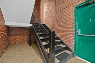 910 E Maiden St, Washington, PA 15301 - Photo 21