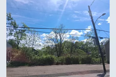 665 Bower Hill Rd., Bridgeville, PA 15017 - Photo 3