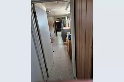 705 Broadway Ave, Stowe Township, PA 15136 - Photo 9