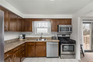 3040 Greenridge Dr, Verona, PA 15147 - Photo 5