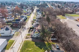 36 Wengler Ave, Sharon, PA 16146 - Photo 3