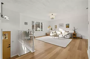 2289 Chapparal Dr, Pittsburgh, PA 15239 - Photo 9