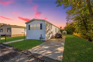 2 Round Top Dr, Finleyville, PA 15332 - Photo 3