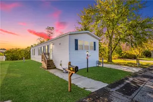 2 Round Top Dr, Finleyville, PA 15332 - Photo 1