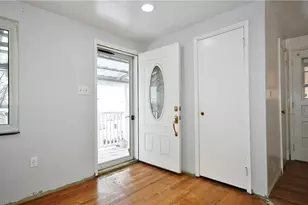 3238 Overlook Dr, Liberty Boro, PA 15133 - Photo 3