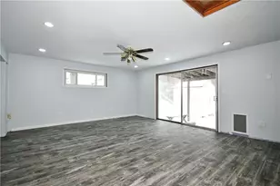 3238 Overlook Dr, Liberty Boro, PA 15133 - Photo 13