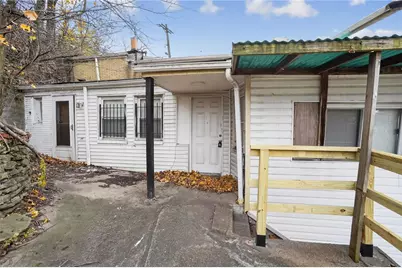 184 Greenfield Ave #Upper, Pittsburgh, PA 15207 - Photo 3