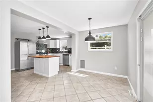 3606 Churchview Ave, Pittsburgh, PA 15236 - Photo 9