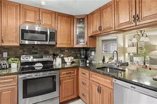 905 Timberidge Dr, Bethel Park, PA 15102 - Photo 9