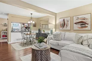 905 Timberidge Dr, Bethel Park, PA 15102 - Photo 5