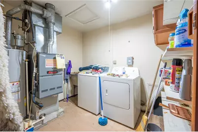 222 Ridgefield Dr, Hempfield Township, PA 15601 - Photo 15