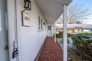 222 Ridgefield Dr, Hempfield Township, PA 15601 - Photo 7