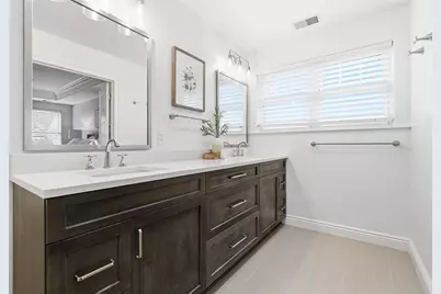 154 Sweetbriar Village Trl, Pittsburgh, PA 15211 - Photo 25