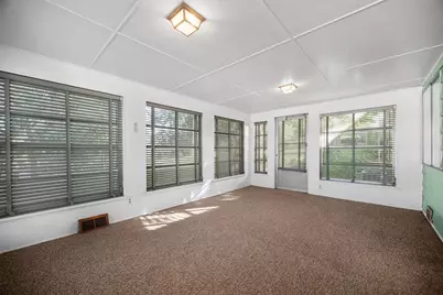 218 Lincoln, Ross Twp, PA 15237 - Photo 9