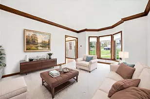 2478 Matterhorn Dr, Pittsburgh, PA 15090 - Photo 5