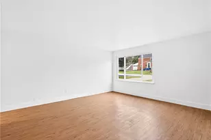 811 Everglade Dr, Elizabeth Twp/Boro, PA 15135 - Photo 7