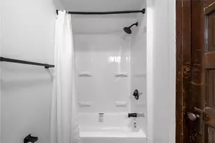 2212 Milligan Ave, Pittsburgh, PA 15218 - Photo 15