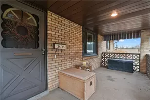 1633 Carmella Dr, Pittsburgh, PA 15227 - Photo 3