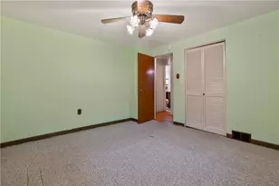 1633 Carmella Dr, Pittsburgh, PA 15227 - Photo 11