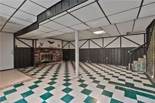 1633 Carmella Dr, Pittsburgh, PA 15227 - Photo 19