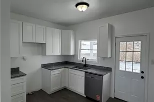 1028 Broad, Belle Vernon, PA 15012 - Photo 9