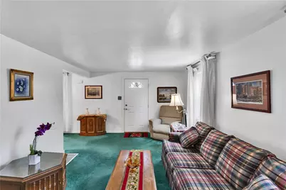 571 Helena St, East McKeesport, PA 15035 - Photo 11