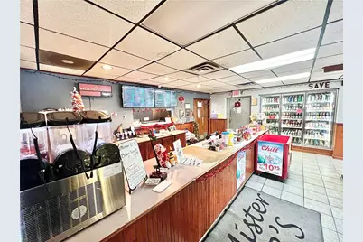 2034 E Washington Street, Shenango Township, PA 16101 - Photo 7